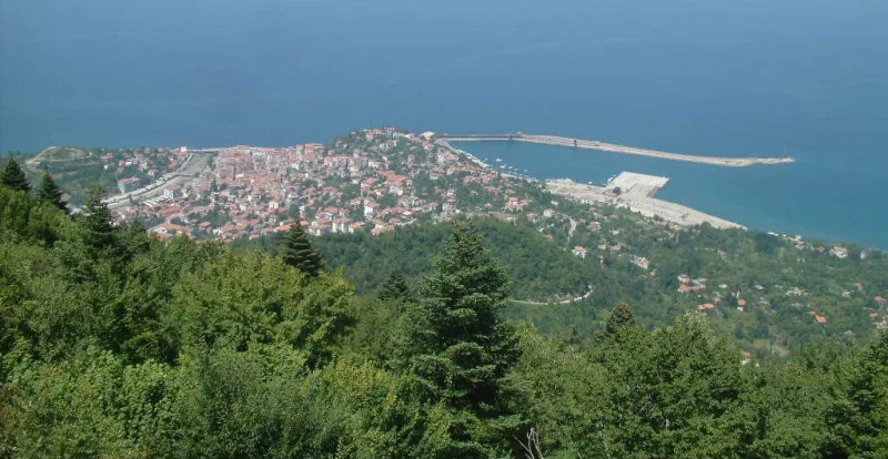阿博诺提赫（İnebolu）——土耳其帕夫拉戈尼亚地区的一座古城
